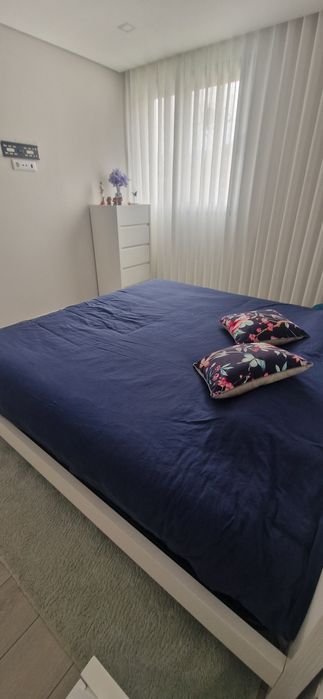 Quarto com cama 2mx2m