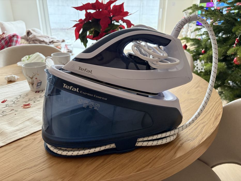 Żelazko parowe Tefal Express Essential, generator pary