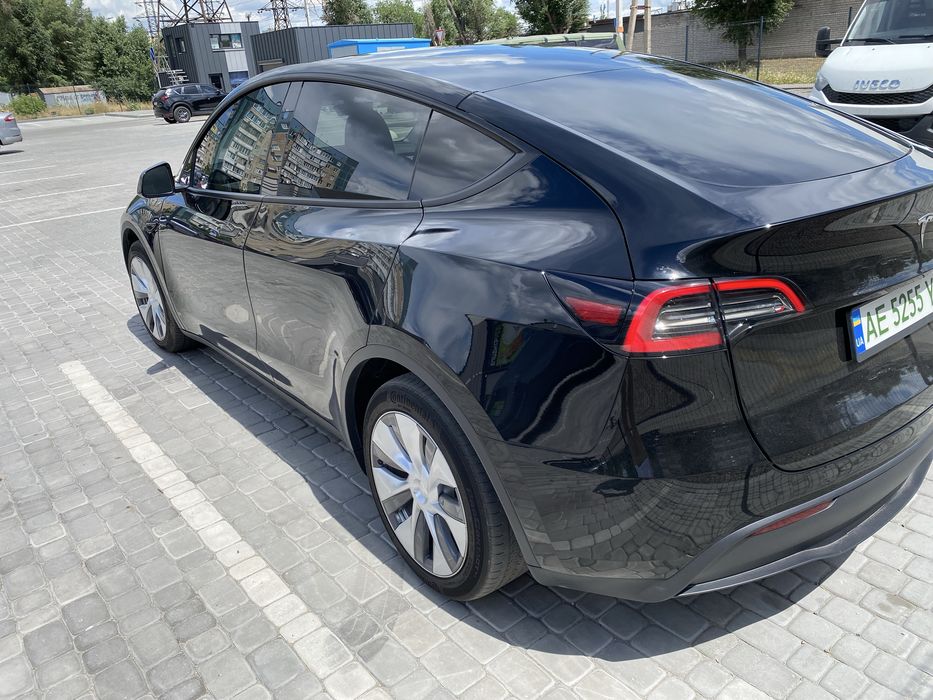 Продам Tesla model Y 2023 82kw long range