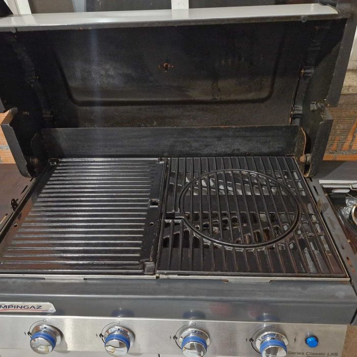 Churrasqueira a Gás BBQ 4 Series Classic LS Plus Campingaz