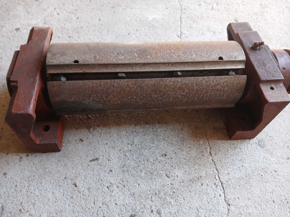 Wał do heblarki, średnica 125mm, długość 320mm