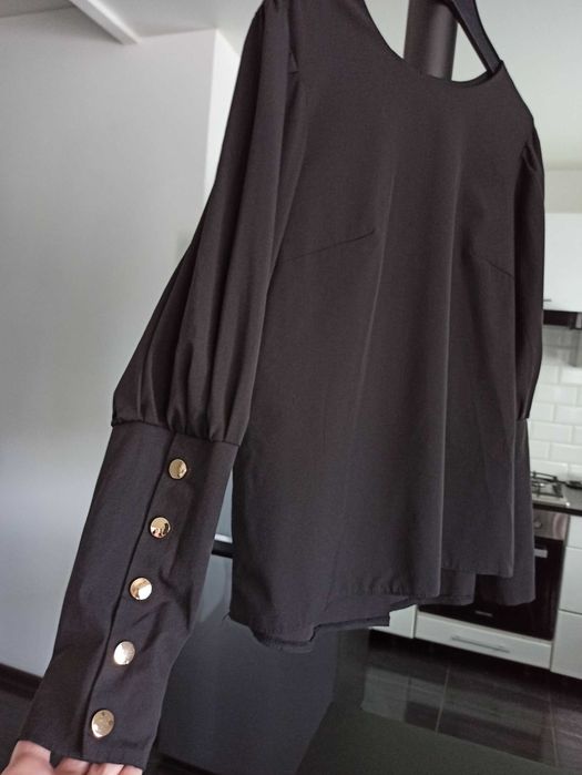 Стильная  женская блузка. б/у  ЦЕНА ДОГОВОРНАЯ.