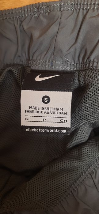 Штани нейлонові Nike