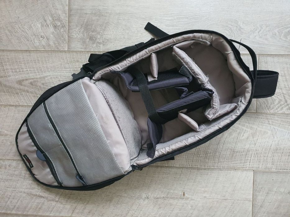 Великий рюкзак  lowepro. В чудовому стані. Фото відео рюкзак