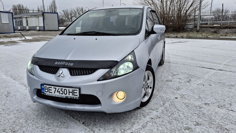 Продаю Mitsubishi Grandis (2.0 дизель)