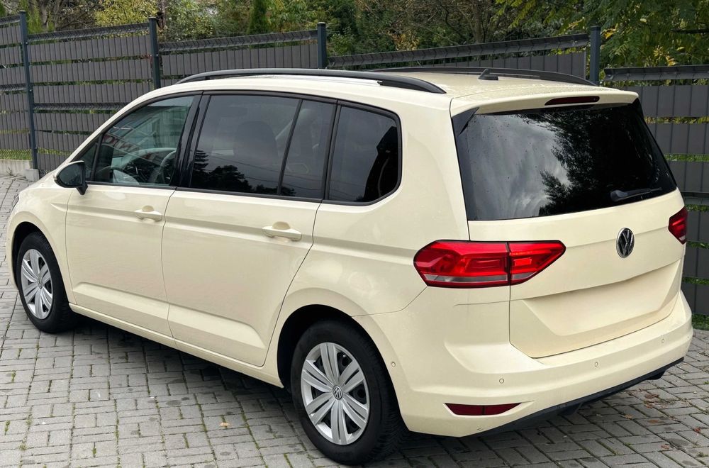 Volkswagen Touran      2017