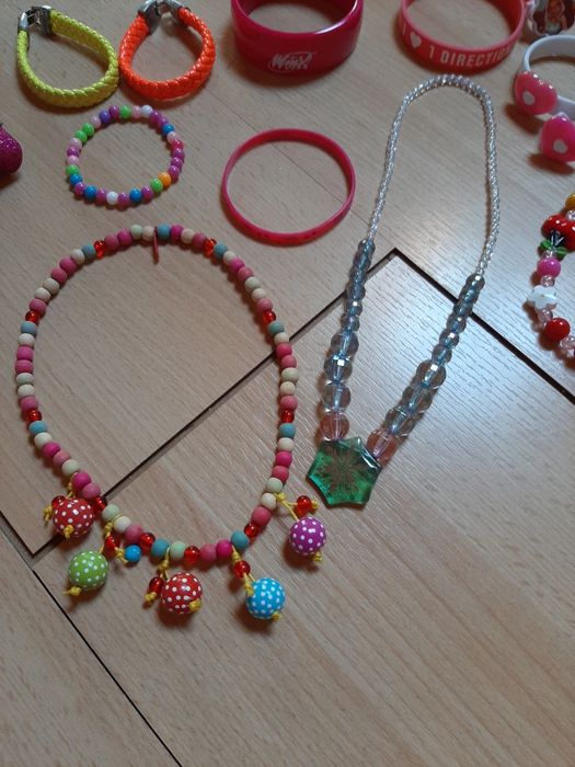 Bijuteria para crianças (preços na descrição)