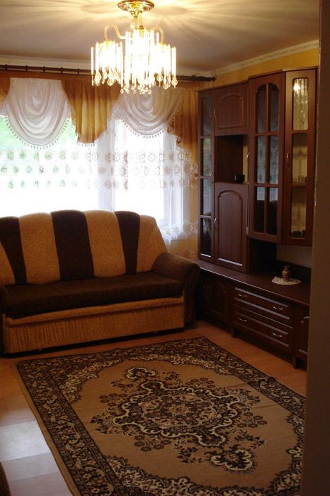 Продається житловий будинок в м. Рахів
