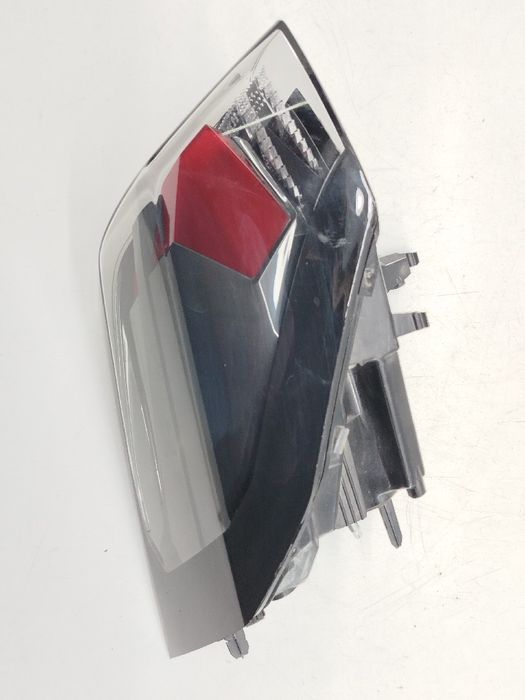 Farolim Stop Direito - PEUGEOT 2008 II (U_) | 19 -