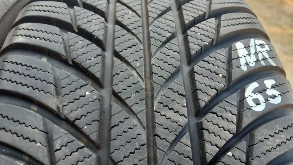 Opony Zimowe 205/60/16.BRIDGESTONE.8 mm.Adres-ZALESIANY 33 A-przy rondzie(niebieskie banery)PISEMNA GWARANCJA