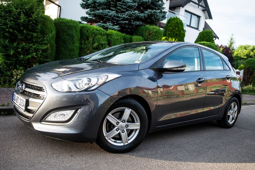 Hyundai I30 Hyundai i30 1.4 Benzyna Klimatyzacja Nawigacja Kamera POLECAM