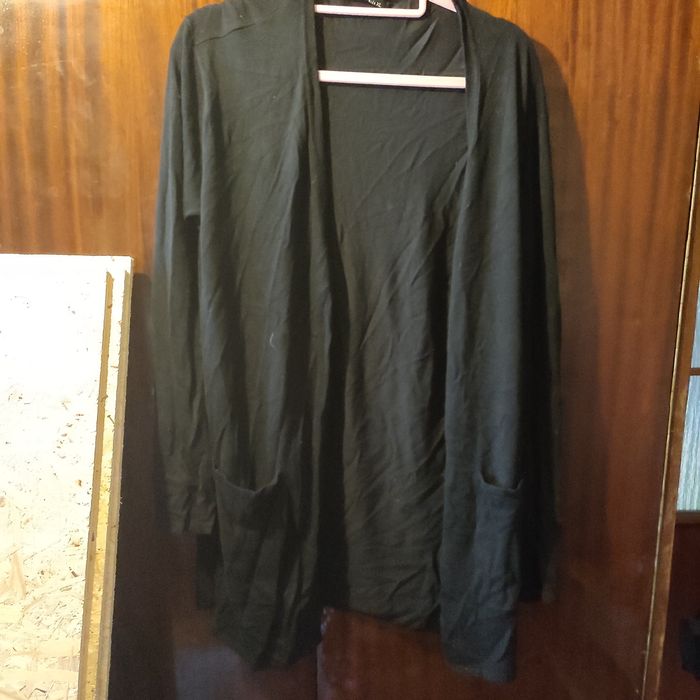 Czarny kardigan ładny