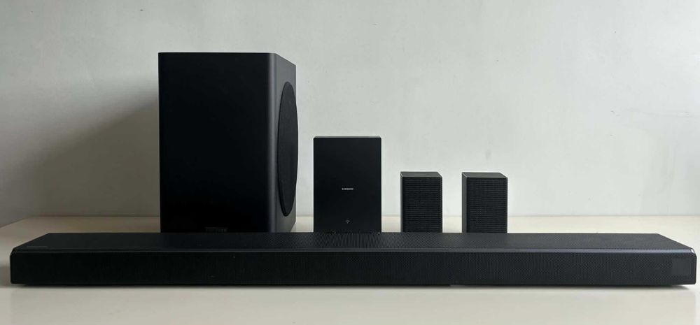 Soundbar Samsung Q60T + satelity SWA-8500S