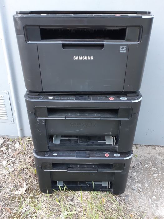 Лазерний Samsung SCX=3205
Компактний, простий в управлінні та досту