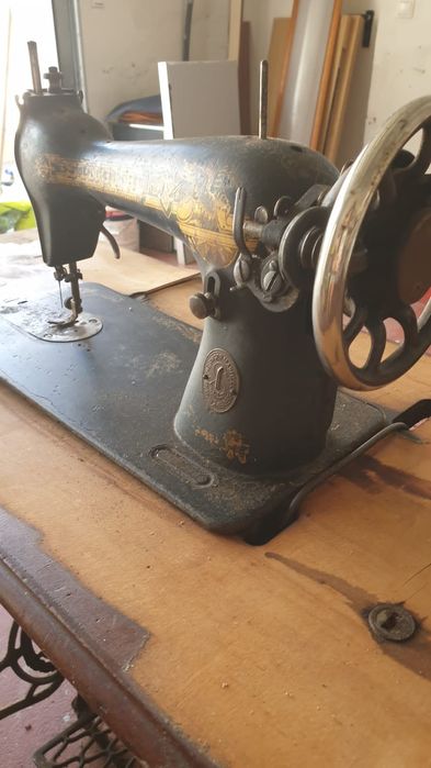 Maquina Singer antiga