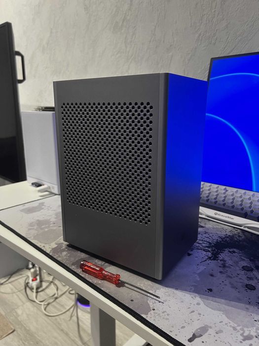 Zestaw mini PC SFX