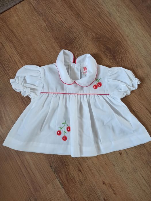 Sukienka z wisienkami