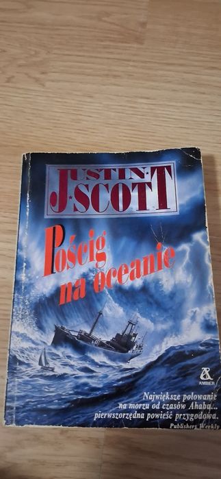 J.Scott.Pościg na oceanie