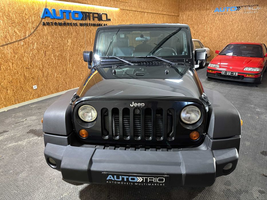 JEEP Wrangler 2.8CRD Nacional Distribuição Feita