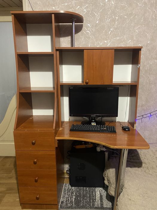 Продам письмовий стіл Б/У