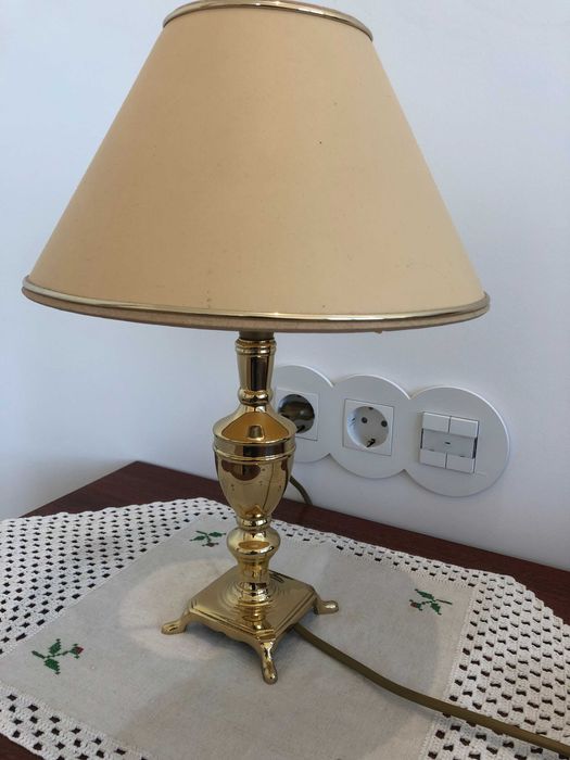 Candeeiros de mesa cabeceira em latão