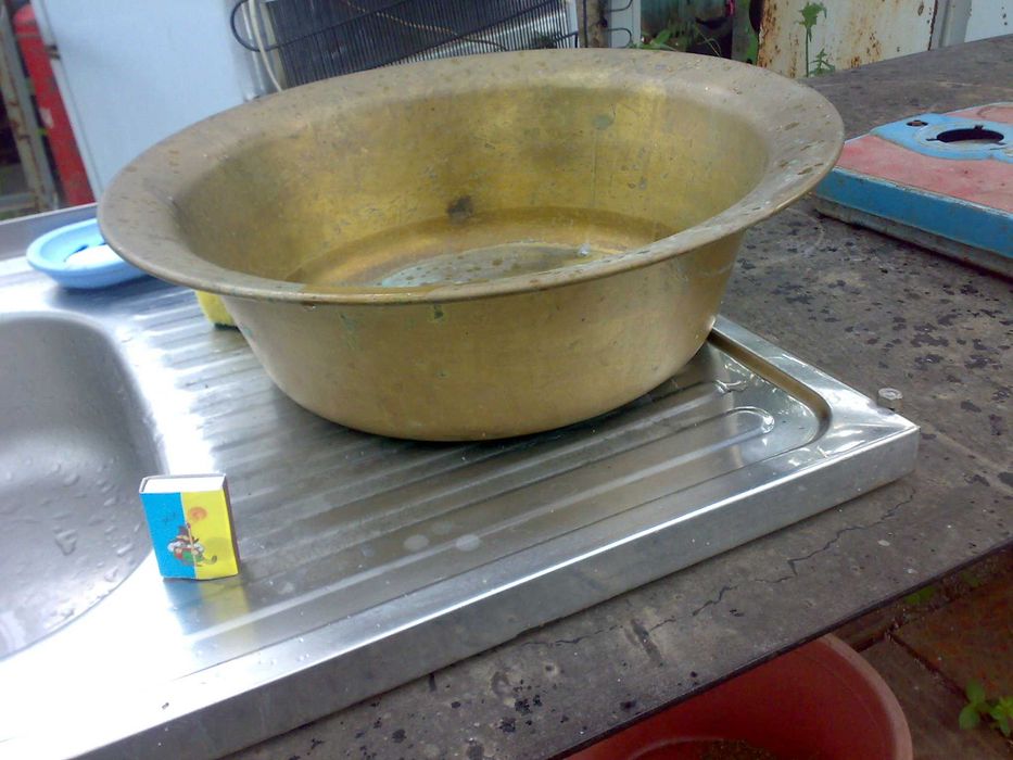 Таз.латунный.миска бронзовая .бронза 3 кг.Ц 7р 50 коп.