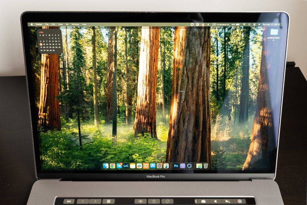 Apple Macbook Pro 15 дюймів i9 16gb 2019 MV912
