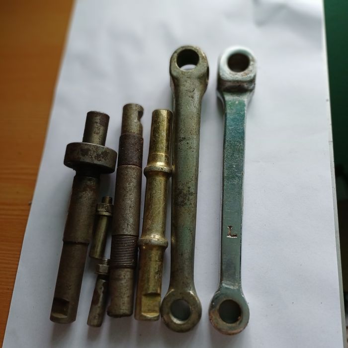 Запчастини для велосипедів