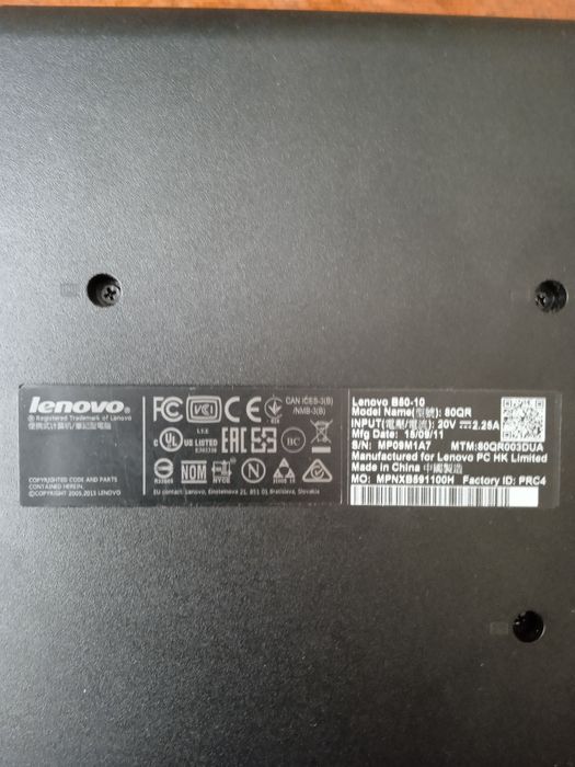 Ноутбук  LENOVO B50-10 , с адаптером и мышкой.