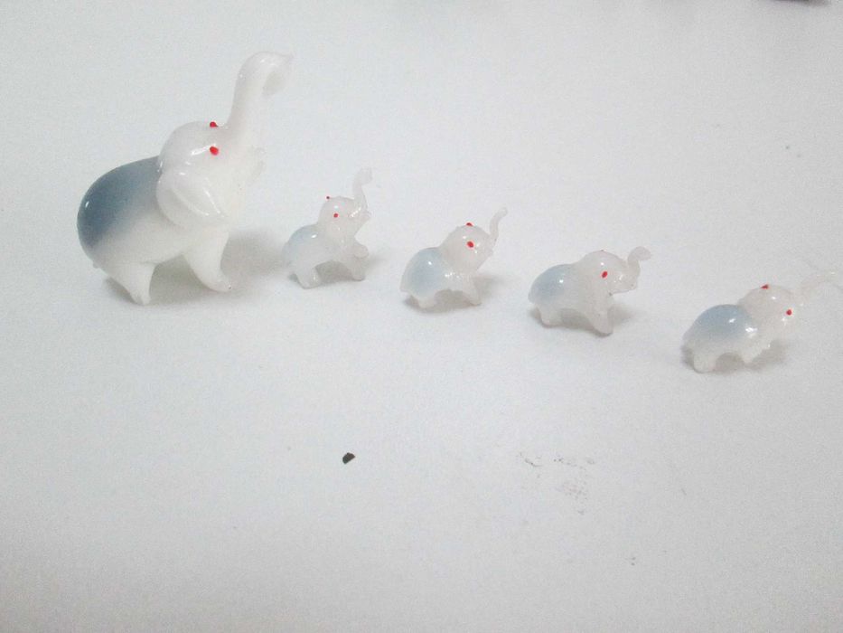 5 elefantes + 11 pequenos e mto pequenos - todos 25,00