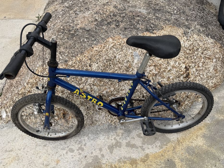 Bicicleta crianca astro