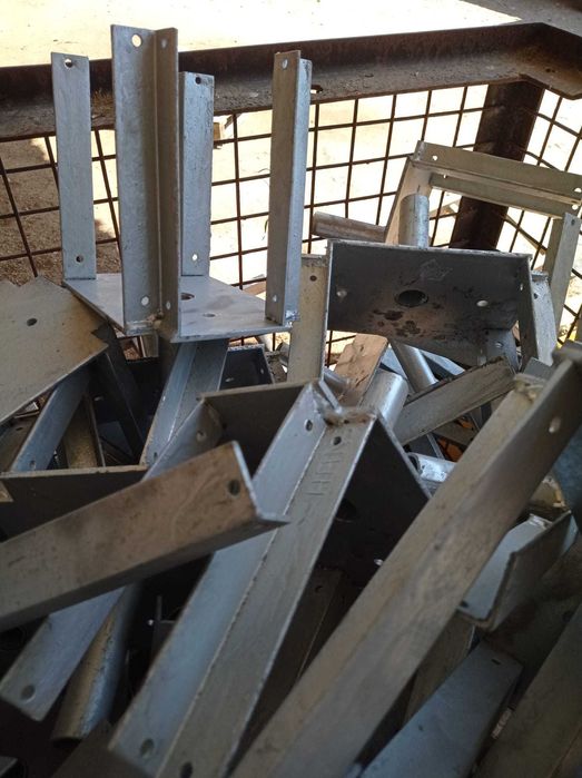 Cabeçotes Metálicos para Prumos de Suporte de Viga H20 para Cofragem