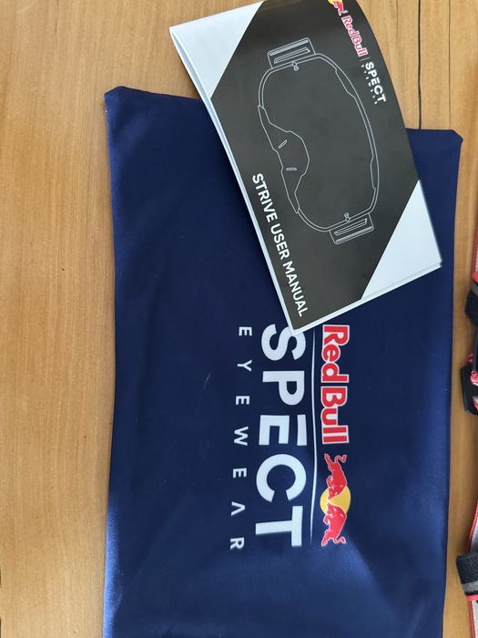 Oculos Strive da Red Bull Spect Eyewear