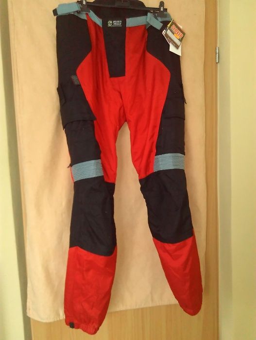 Spodnie Clover rozm. 60