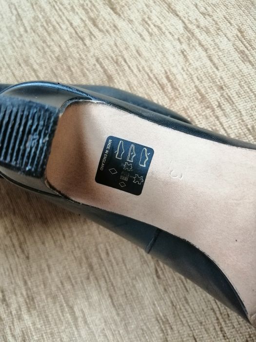 Buty skórzane angielskiej marki