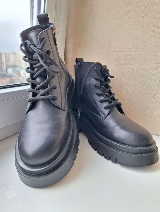 Продам женские кожаные зимние ботинки, жіночі шкіряні зимові черевики