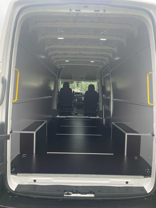 VW Crafter L5H3 Zabudowa PREMIUM z listwami