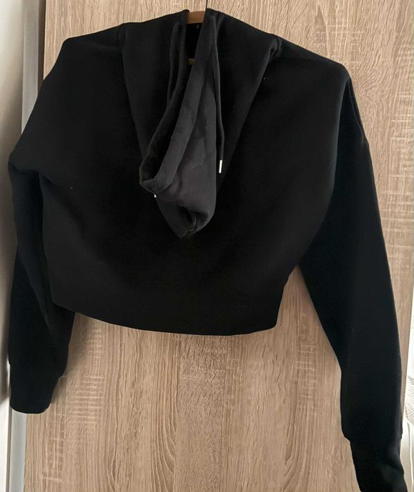 Bluza damska Bench z kapturem krótka czarna rozmiar M