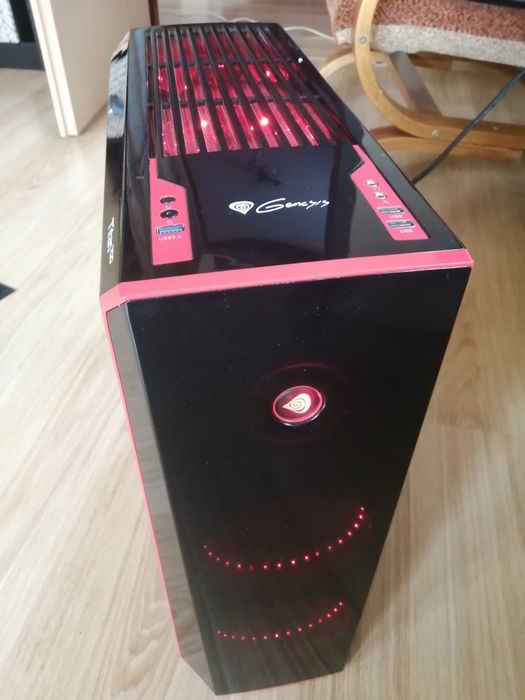 Komputer Gemingowy dla gracza "Tytan "700