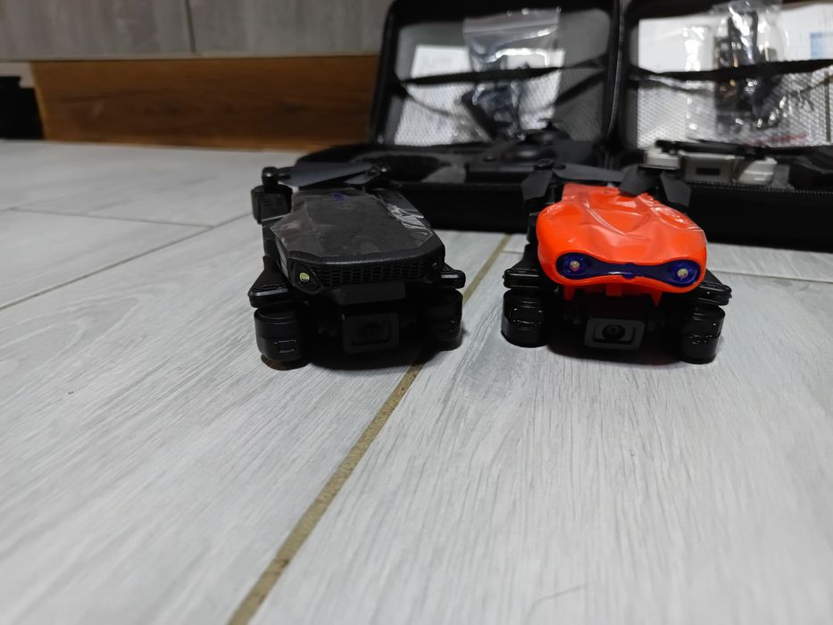 Дрон е99/88 про з кейсом