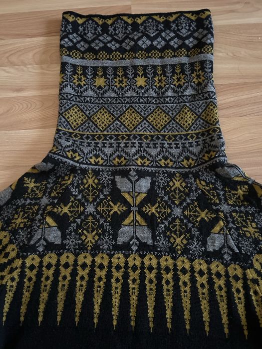 Продам вовняний светр р. 38(М)