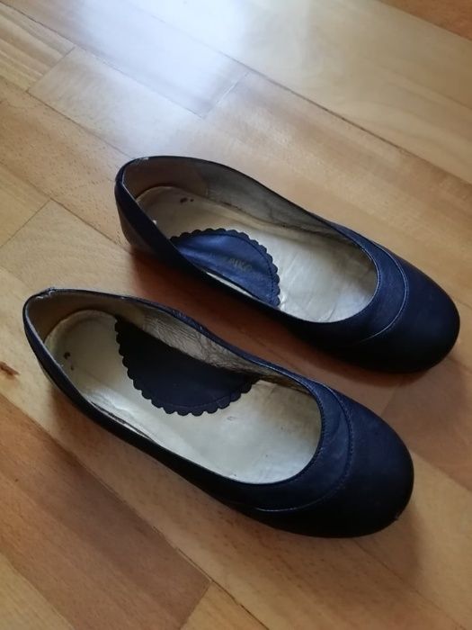 Sabrinas de Senhora Pretas Tam 37 Usadas