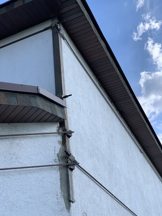 Стяжка будинку хати дома арматурою від тріщин стягування будинків стін