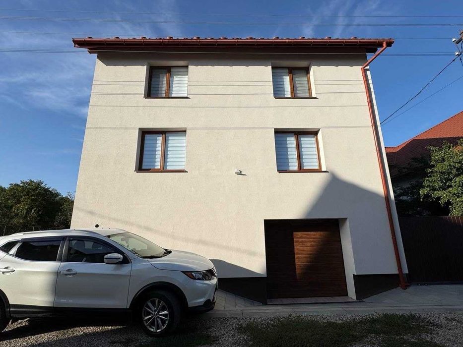 Сучасний будинок з ремонтом біля Івано-Франківська | 158 м² | 4 сотки