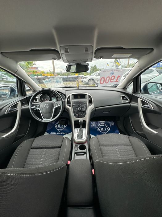 Продам Opel Astra J 2012 рік можлива розстрочка, кредит, обмін!