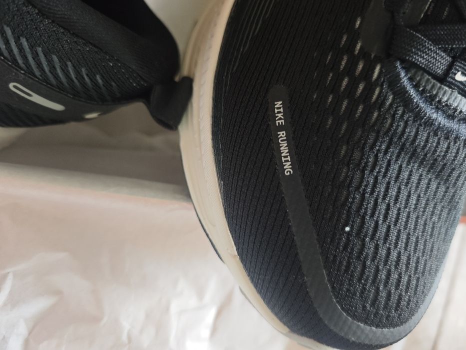 Nike Vomero 18, 40, 26,5 cm