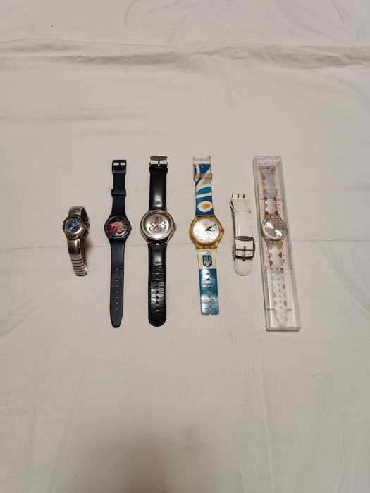 Часы наручные SWATCH.