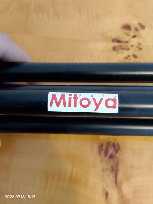 Statyw MITOYA oświetleniowy pod lampę pierścieniową