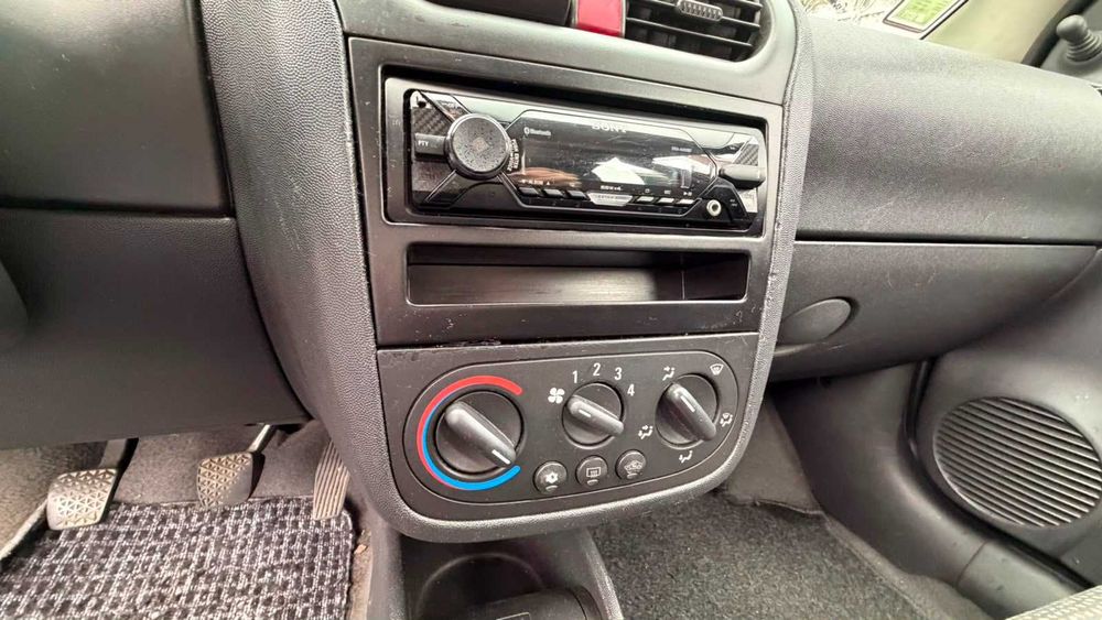 carro Opel Corsa