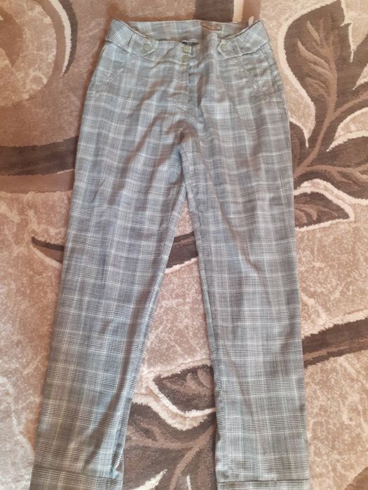 Штани у клітинку.
